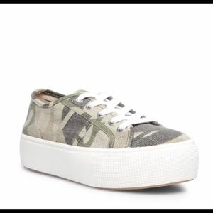 camo flatforms